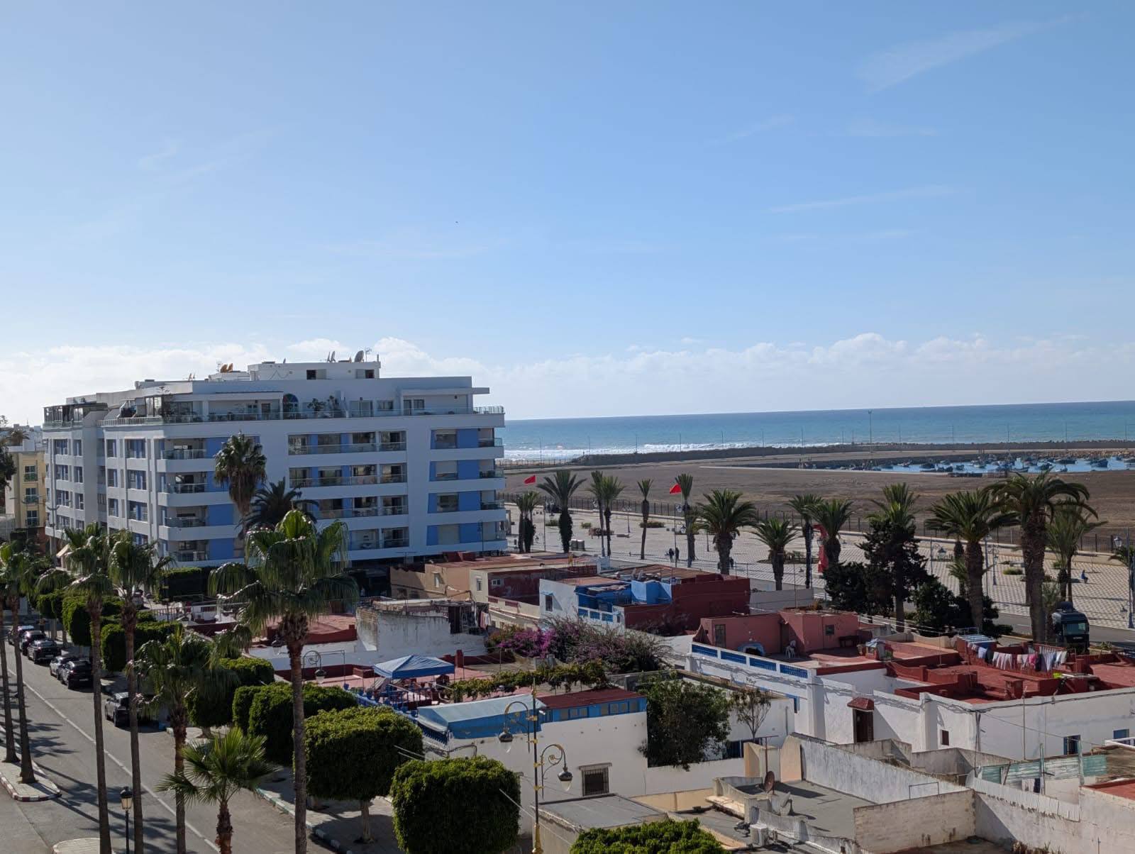 Asilah appartement 2 chambres salon grande terrasse la superficie a vendre