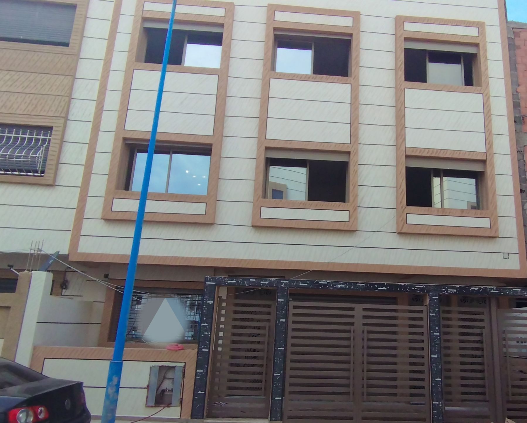 برطمة للبيع بالجديدة في فلوريدا قرب البوستان.